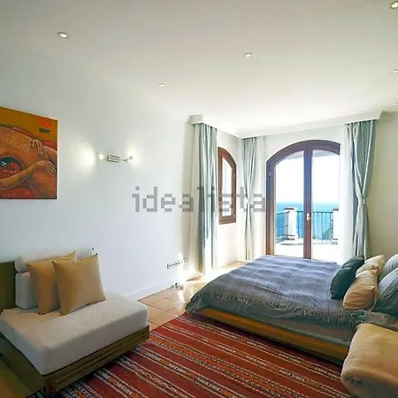 Stunning Villa Manilva